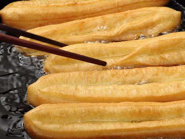 炸油条后的油还能吃吗