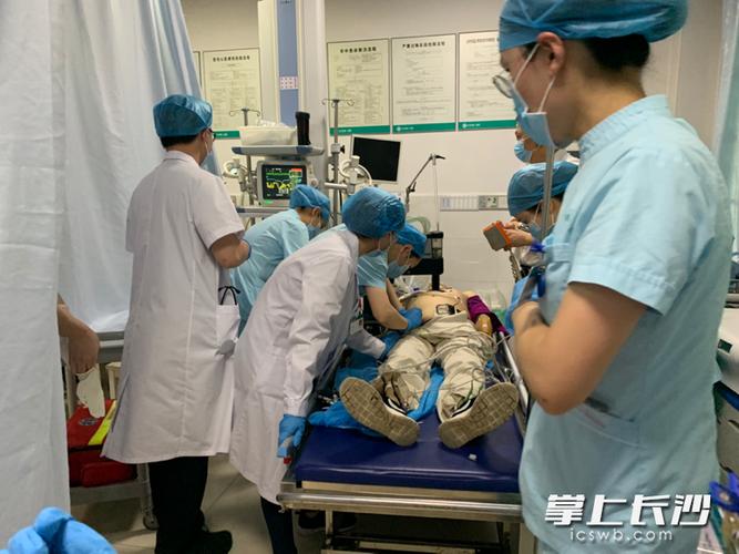 牙有个大窟窿疼怎么办截图