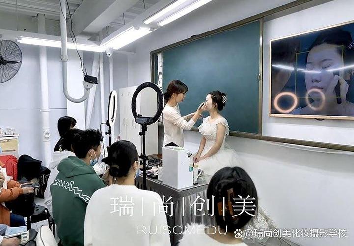 美妆学校正规学校排名图标