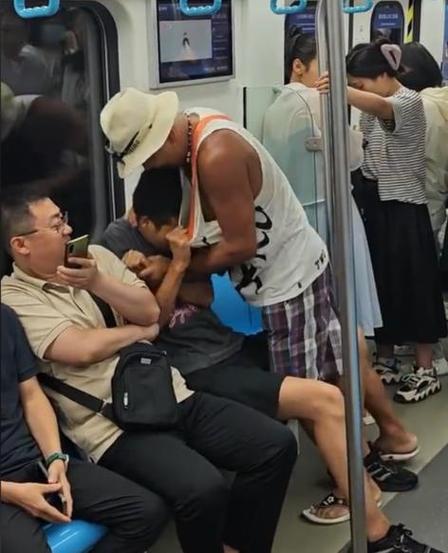 男子地铁
