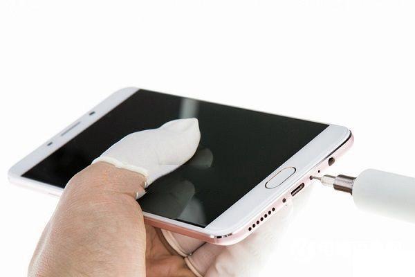 如何打开手机后盖OPPO缩略图