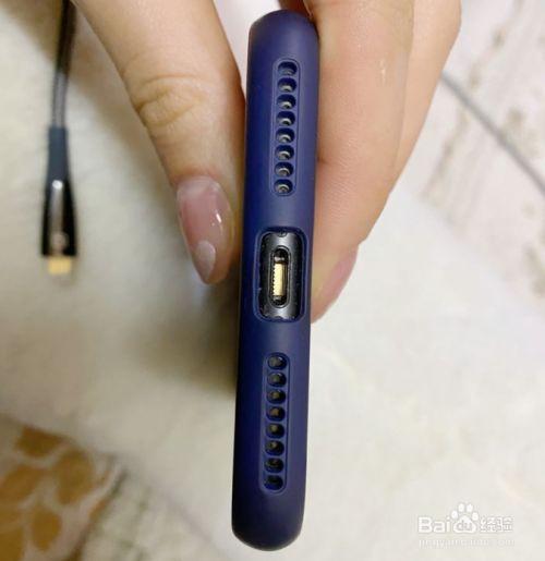 充电器头断在卡槽里怎么办