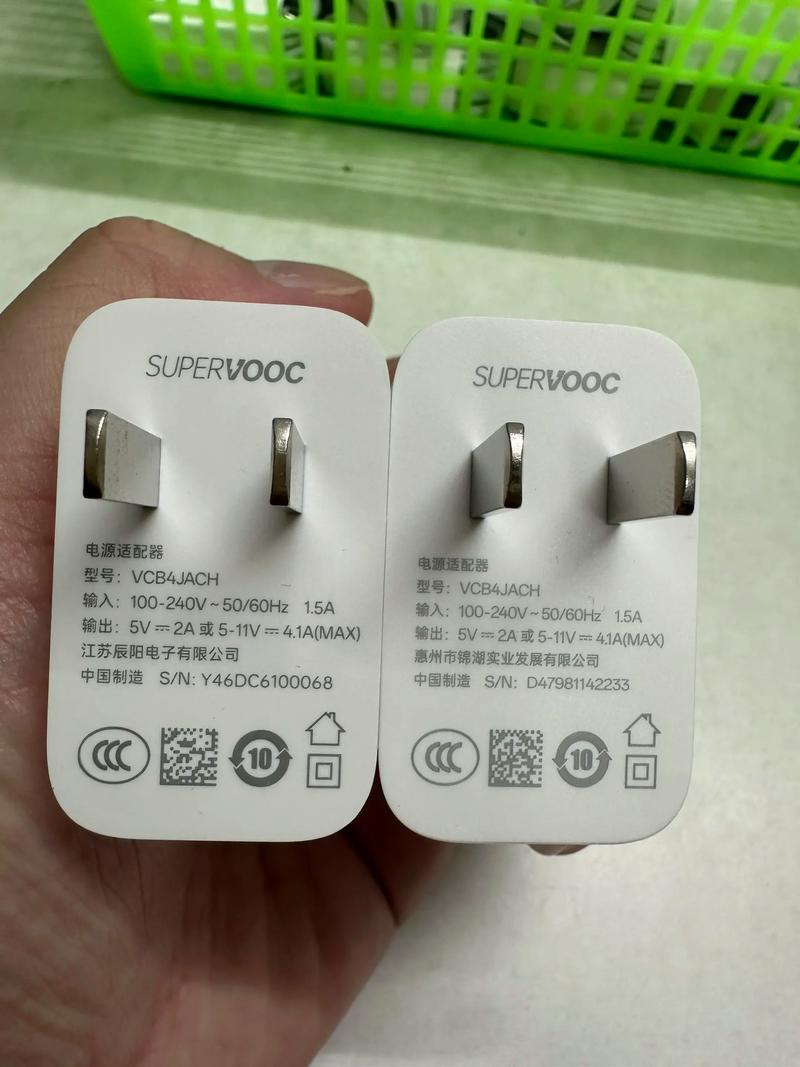 oppo充电头是否能充iPhone