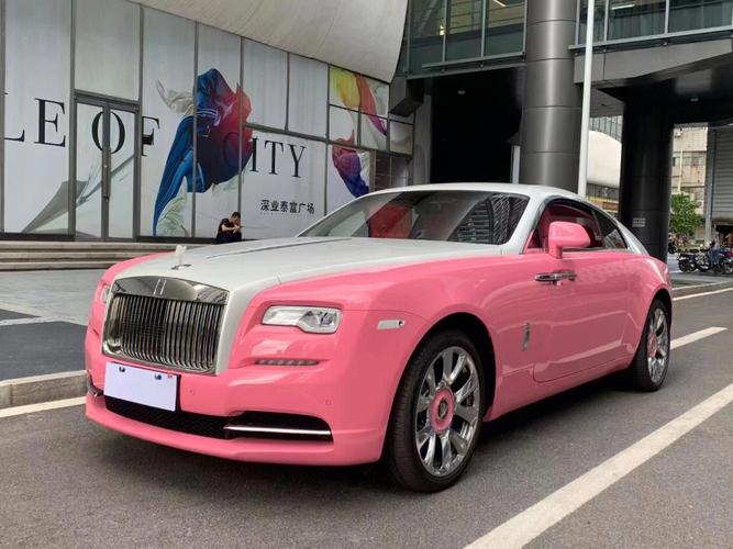 军绿色和粉色搭配图片