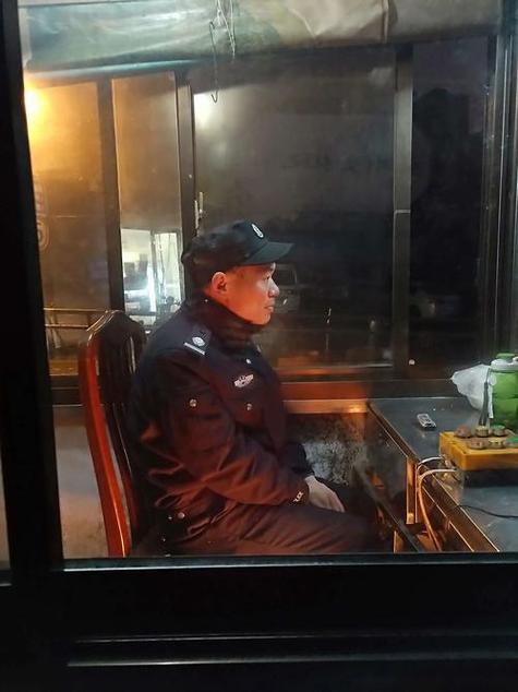 附近找夜班保安