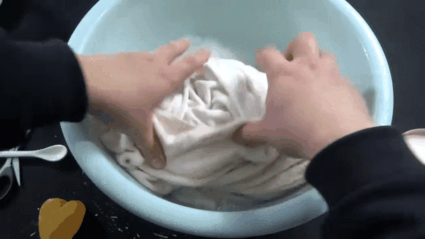 染衣服要加盐吗