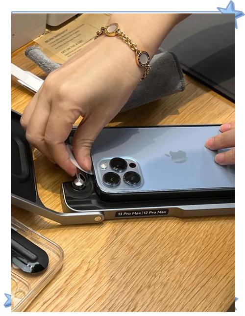 到苹果店去贴膜要钱吗