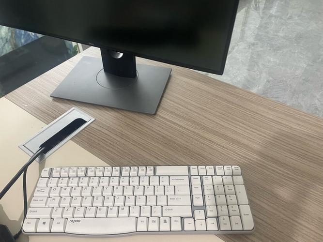 poo无线键盘开启按什么键