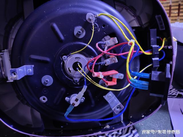 苏泊尔电饭煲常见故障缩略图