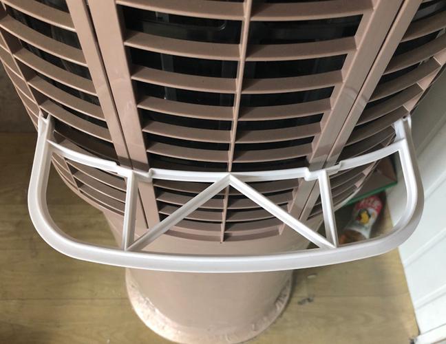 圆柱空调窗帘防吸支架的安装
