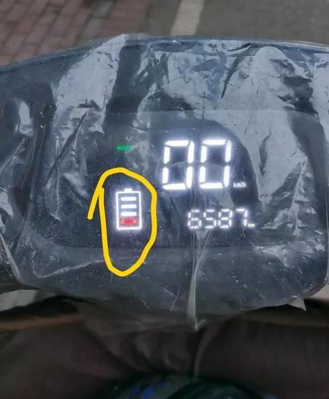 电动车一直显示低电量怎么办