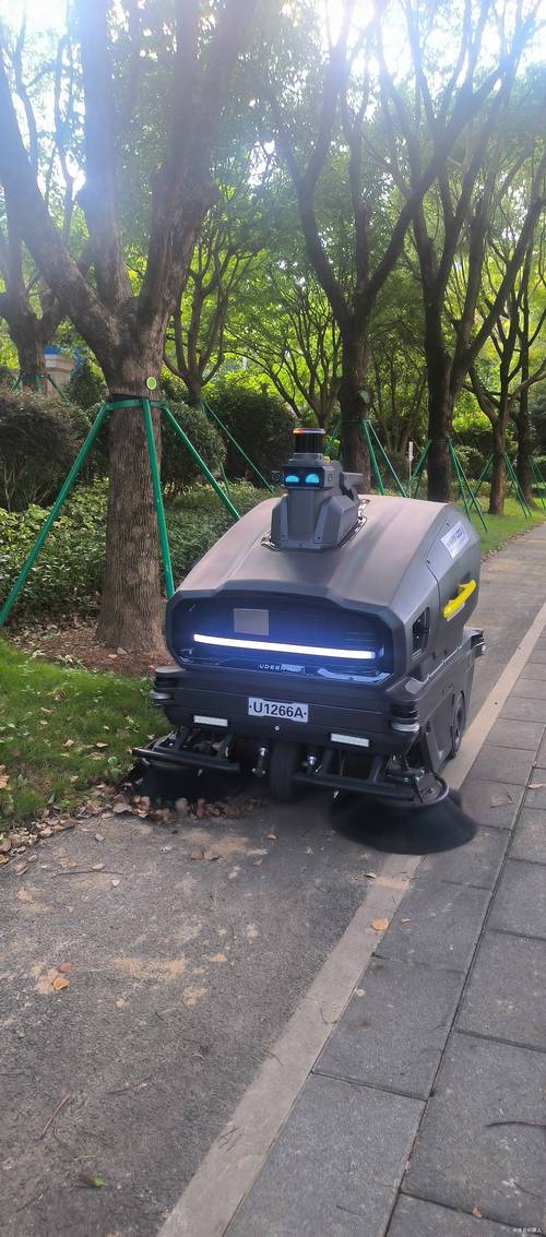 智能深度清洁机器人图标