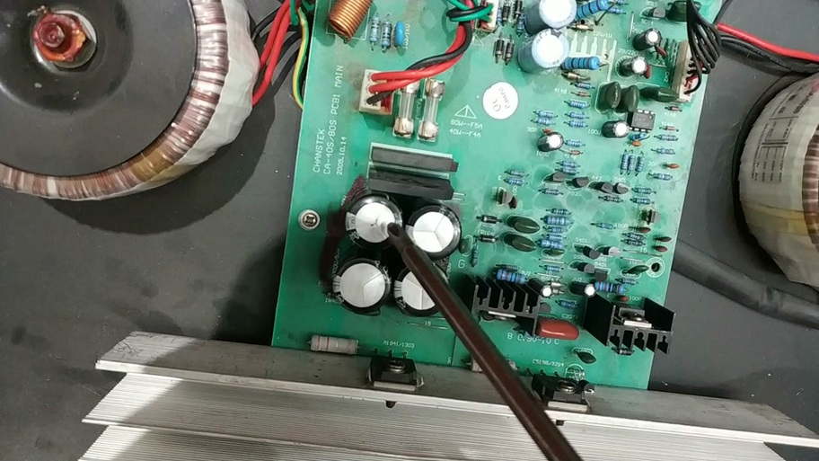 功放音响有滋滋声怎么解决