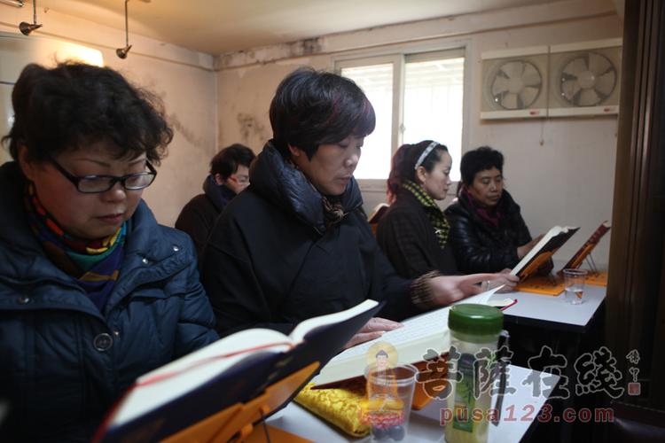 普通人在家怎么念佛游戏截图