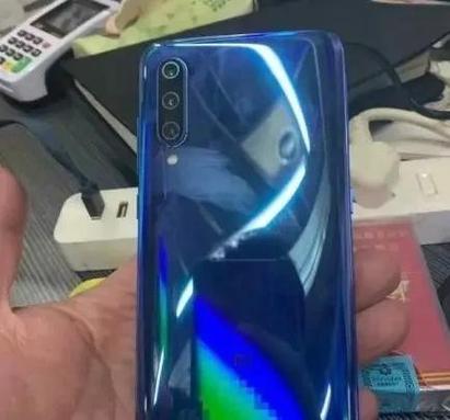 小米9换摄像头镜片教程