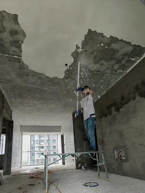 铲墙皮工人多少钱一天