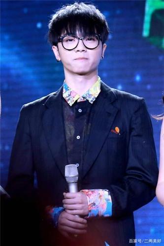 千奇晨宇