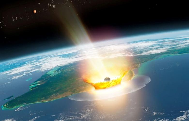 地球曾经和哪个星球相碰撞