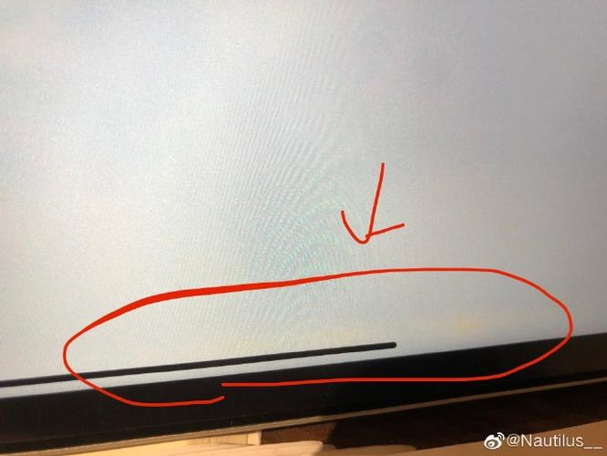 ipad屏幕边缘发黄