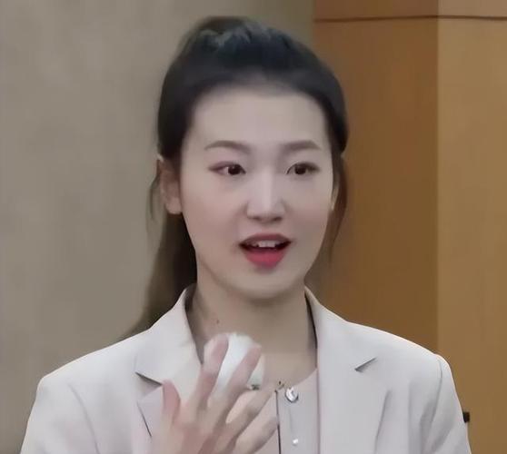 孟羽童年龄