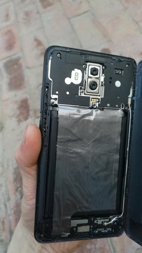 mate 10 后盖开胶游戏截图