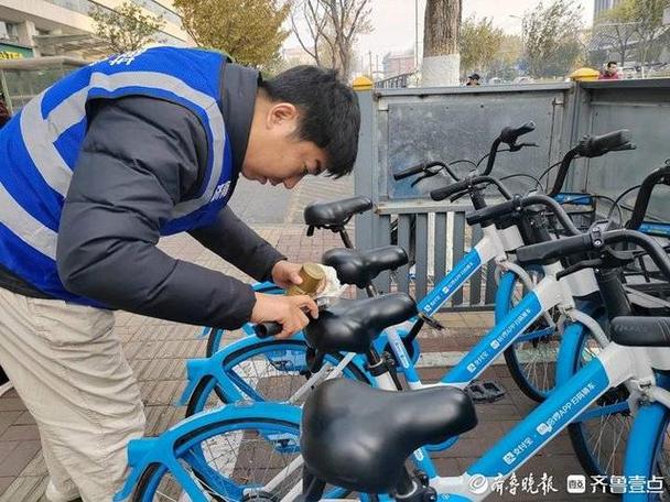 共享单车摆放员累吗