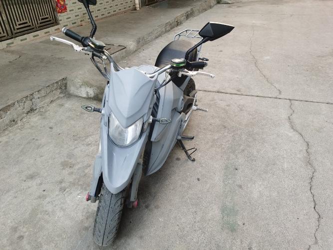 小猴子电动摩托车