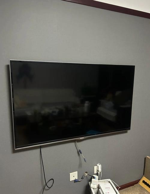 电视机时不时黑屏是怎么回事?