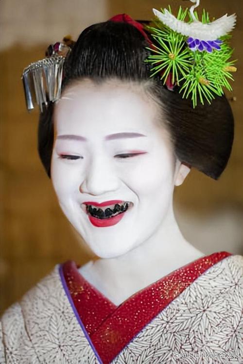 日本艺伎妆容