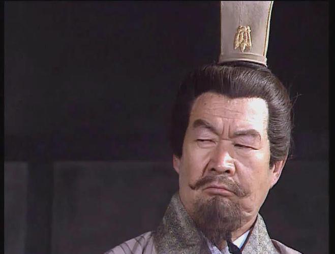 荀攸为什么不救荀彧呢