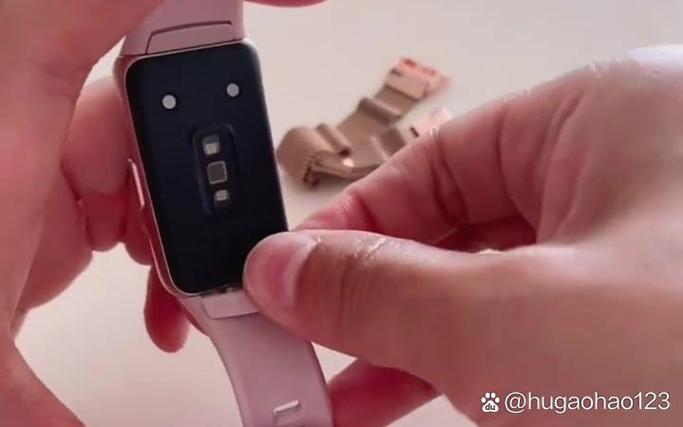 华为运动手环怎么拆表带