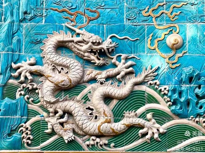九爪龙是九个爪子吗