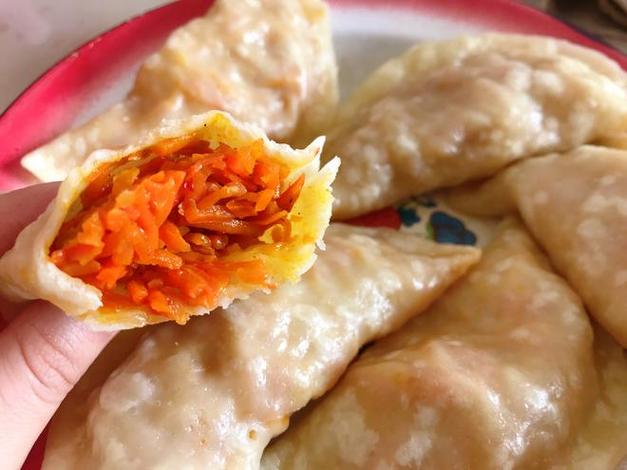 胡萝卜菜盒子的做法截图