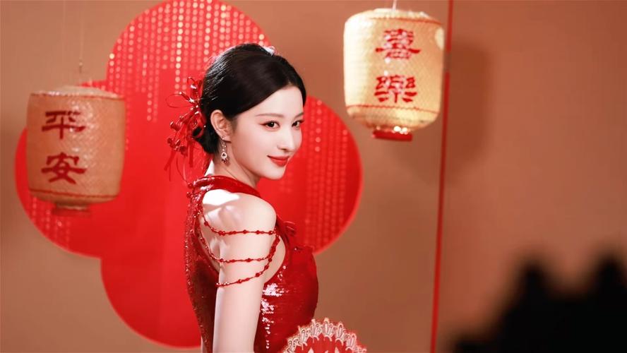 王楚然惊艳亮相春晚