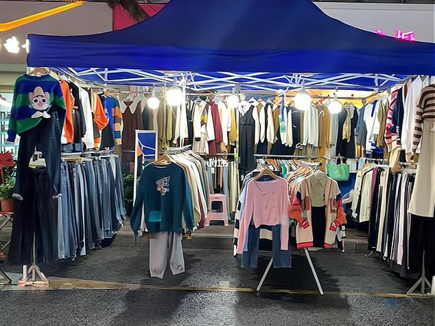 摆地摊卖衣服的技巧和方法