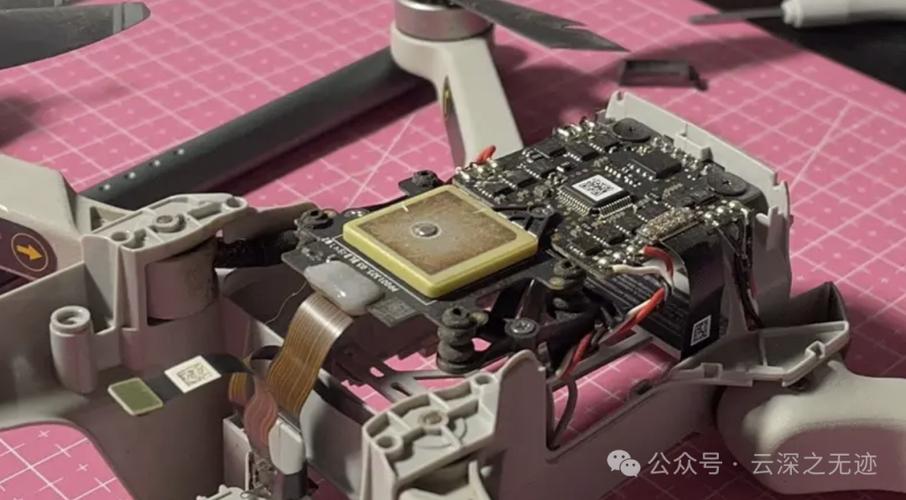 大疆mini2拆机图解