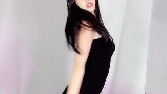 花椒女主播小苏苏缩略图