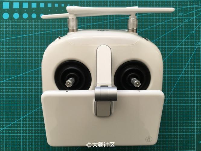 精灵4rtk遥控器对频按钮