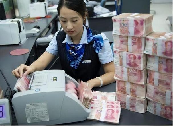二类卡去人工柜台一下可以存十万吗