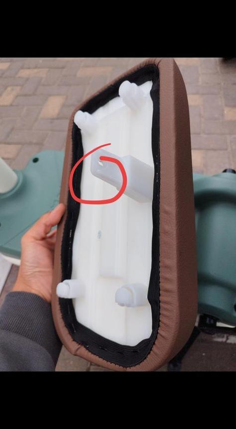 电动车后座垫拆解视频