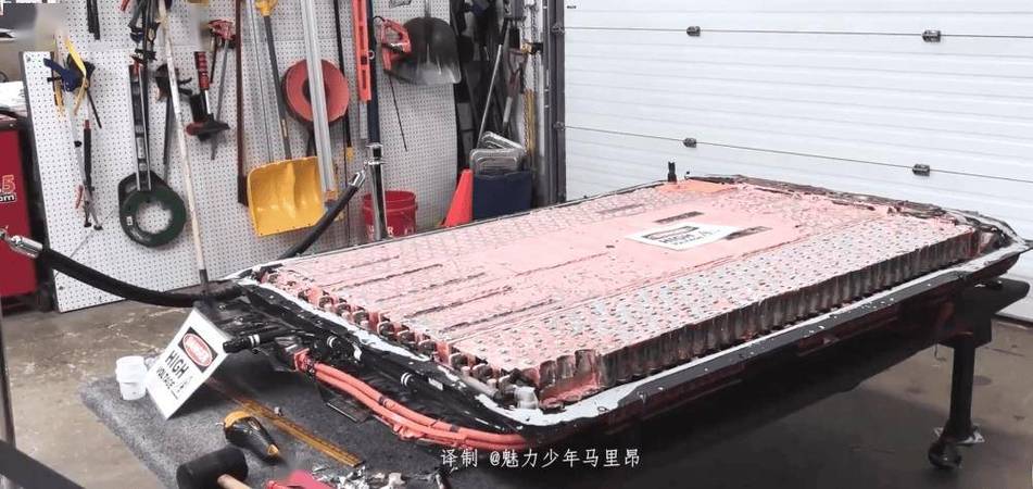 特斯拉模组拆解