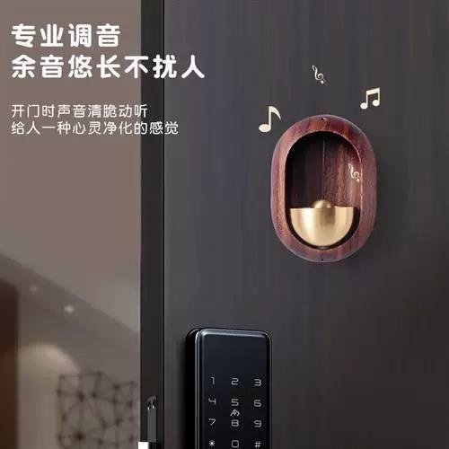 铃铛挂门外还是门内