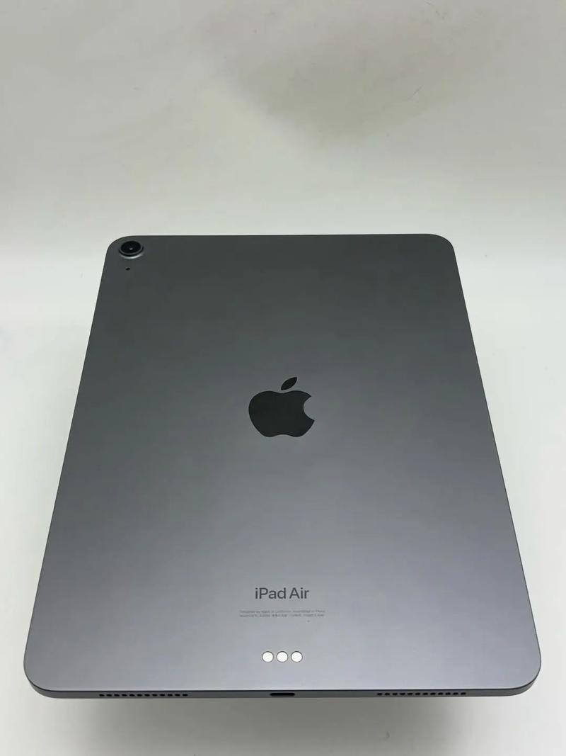 ipad屏幕突然变灰色