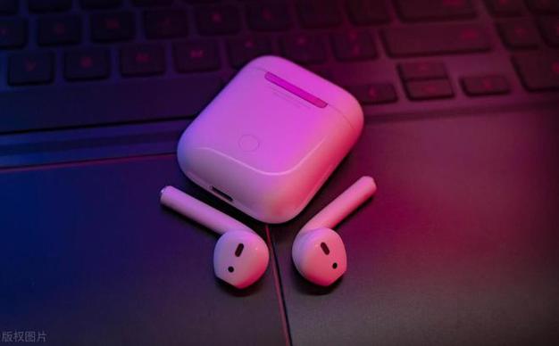 airpodspro充电拿出耳机指示灯也会一直