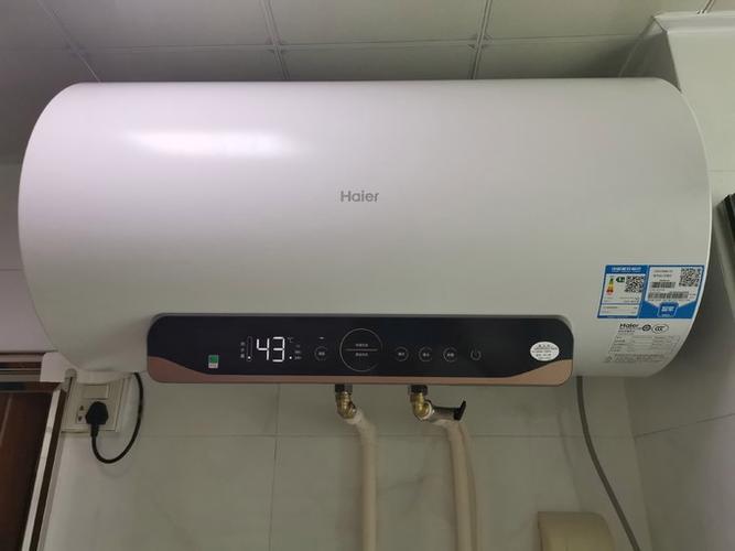 海尔电热水器图片