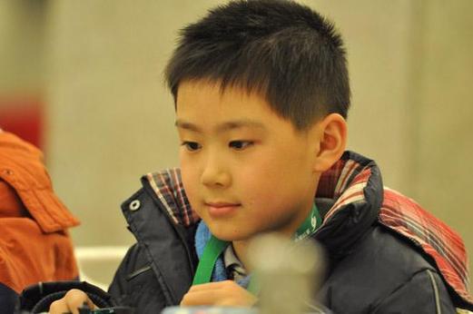 胆小的11小正太