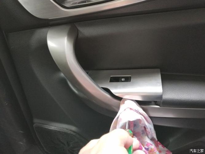 长安cs35升降器怎么拆