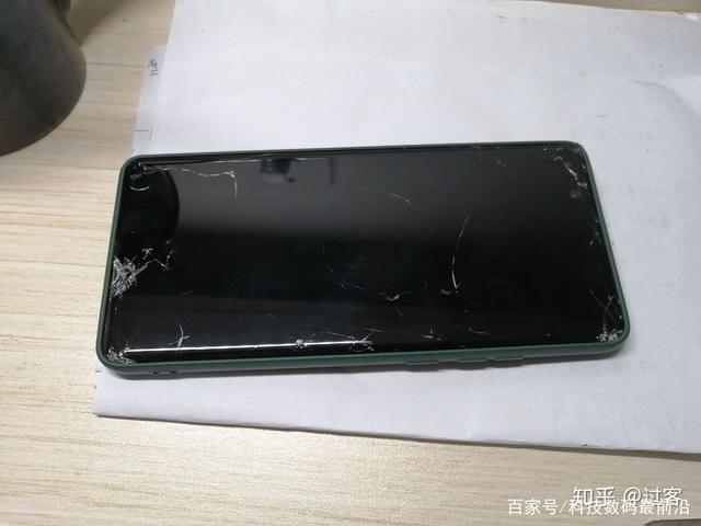 换个外屏会影响手感吗