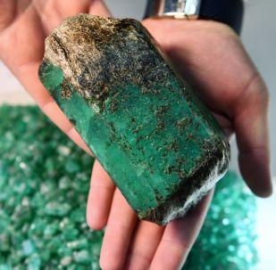 我的世界绿宝石emerald_ore是什么