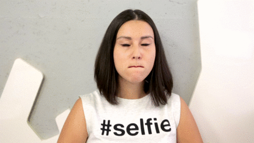 白人女翻白眼gif
